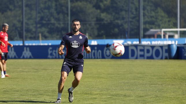 Pablo Vázquez: “Intentaremos ser igual de valientes en Huesca que ante el Oviedo”