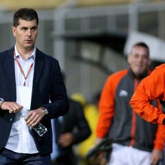 Ismael Rescalvo renuncia a dirección técnica de Envigado