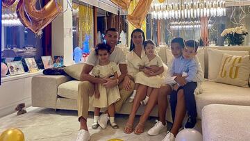 Imagen de Cristiano Ronaldo y su familia.