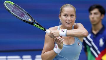 La tenista estadounidense Shelby Rogers devuelve una bola durante su partido ante Emma Raducanu en los octavos de final del US Open Tennis Championships en el USTA National Tennis Center de Nueva York.