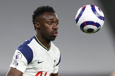 Tottenham fichó a Davinson Sánchez procedente del Ajax por un valor de 42.3 millones de euros