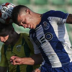 Con Díaz y Uribe, Porto gana y se acerca al título