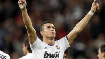 <b>HAT-TRICK.</b> Cristiano Ronaldo firmó tres de los cinco goles del Real Madrid.