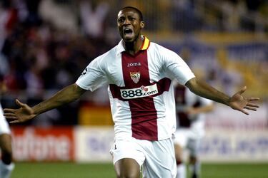 El mediocentro de Mali vistió la camiseta del equipo hispalense durante la temporada 2007-08. Jugó un total de 43 encuentros y marcó 7 goles. 