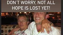 Raikkonen se mofa en sus redes del estilo de Hamilton