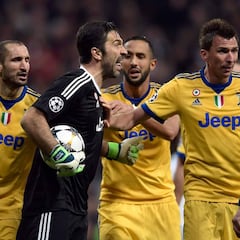 Buffon: "Todavía me pregunto por qué fui expulsado ante el Madrid"