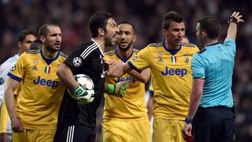 Buffon: "Todavía me pregunto por qué fui expulsado ante el Madrid"