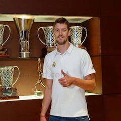 Kuzmic, operado del maxilar superior para facilitar su respiración