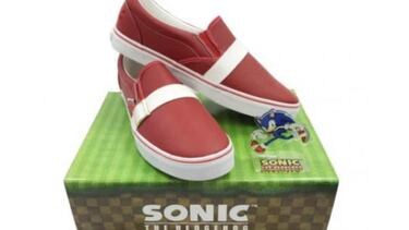 Muestran los zapatos oficiales de Sonic por su aniversario