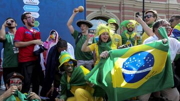 La alegría de Brasil pinta las calles rusas de amarillo y verde