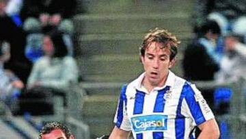 <b>LA TÁCTICA FRENÓ LAS ACOMETIDAS DEL DECANO</b> La solvente defensa planteada por Lucas Alcaraz atrapó a un Recreativo que adoleció de puntería en las ocasiones de las que dispuso para imponerse al Córdoba y recortar puntos con los puestos de la cabeza de la Liga.