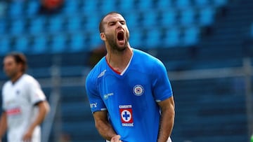 Tito Villa: &quot;Que hoy Cruz Azul est&eacute; en la Final es gracias a Reynoso&quot;