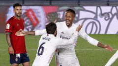 Militao celebra su gol con Nacho.