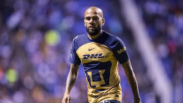 Dani Alves terminó su temporada con Pumas