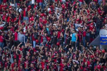 Revive el Clásico Tapatío con las mejores imágenes