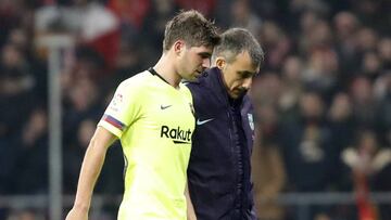Sergi Roberto se marcha lesionado.
