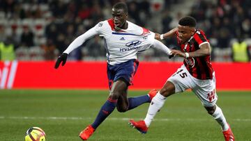 El defensa francés del Olympique de Lyon, Ferland Mendy, durante un partido.