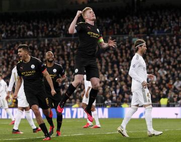 Kevin de Bruyne celebrates after scoring a penalty.