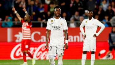 Soccer Football - LaLiga - Girona v Real Madrid - Estadi Montilivi, Girona, Spain - April 25, 2023 Real Madrid's Vinicius Junior looks dejected after Girona score their fourth goal REUTERS/Albert Gea