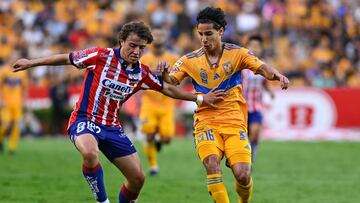 (L-R), Iker Moreno of San Luis and Diego Lainez of Tigres during the game Tigres UANL vs Atletico San Luis, corresponding to Round 16 of the Torneo Apertura 2023 of the Liga BBVA MX, at Universitario Stadium, on November 04, 2023.
<br><br>
(I-D), Iker Moreno de San Luis y Diego Lainez de Tigres durante el partido Tigres UANL vs Atletico San Luis, correspondiente a la Jornada 16 del Torneo Apertura 2023 de la Liga BBVA MX, en el Estadio Universitario el 04 de Noviembre de 2023