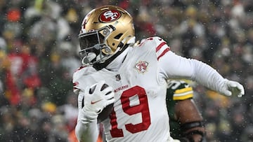 Los San Francisco 49ers se mediante el draft, la agencia libre e intercambios y se lucieron con los picks tardíos en el proceso de reclutamiento.