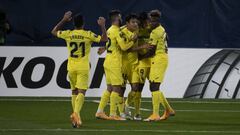 Takefusa Kubo of Villarreal CF celebrate after scoring the 1-0 goal with his teammate   During  Europa League   match between Villarreal CF vs Sivasspor at La Ceramica   Stadium on October 22, 2020.