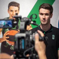 López-Arostegui: "La clave es jugarle de tú a tú al Barça"