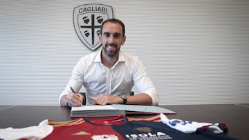 Godin ya es jugador del Cagliari, por tres temporadas.