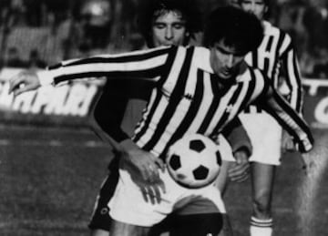 1953-1989 Gaetano Scirea fue un jugador de fútbol italiano. Murió en un  accidente automovilístico en Skierniewice (Polonia) el 3 de septiembre de 1989.