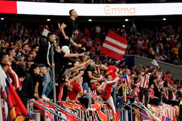 El Frente Atlético, durante el partido ante el Real Madrid.