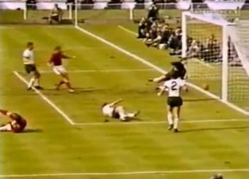 El gol fue anotado a los 11 minutos del primer tiempo extra por Geoff Hurst y representó el 3-2 a favor de Inglaterra.