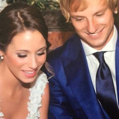 Rakitic celebra en Instagram el tercer aniversario de bodas
