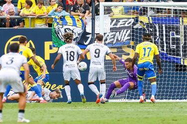 Aznar y Vallejo se reparten los puntos