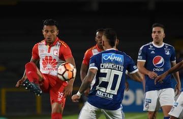 El Campín volvió a ser el escenario de un clásico histórico. Santa Fe y Millonarios tuvieron que irse hasta los penales para definir el clasificado a los cuartos de final de la Copa Sudamericana, serie en la que ganó el equipo cardenal.