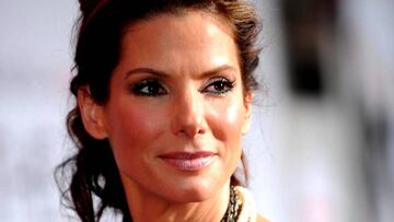 Sandra Bullock y m&aacute;s famosos donan dinero por Harvey