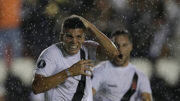 Soccer Football - Vasco v Jorge Wilstermann - Copa Libertadores - Sao Januario stadium, Rio de Janeiro, Brazil - February 14, 2018 Paulinho of Vasco reacts after scoring. REUTERS/Ricardo Moraes