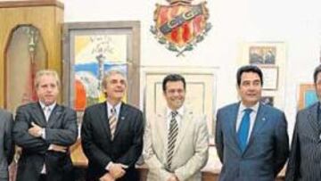 <b>LA NUEVA DIRECTIVA. </b>Jesús Sáez, Albert Vives, Joan Creus, Xavier Salvadó, José Luis Vilar y Jordi Lloret dirigen ahora al Nàstic.