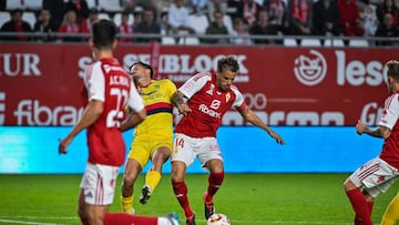 Pedro León, en una de las acciones de ataque.