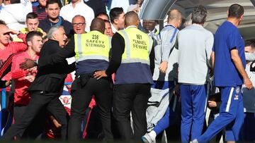 Imagen del momento en que Mourinho se increpa con Marco Ianni.