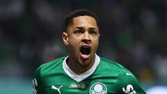 Vitor Roque revoluciona Brasil