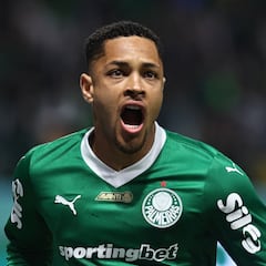 Vitor Roque revoluciona Brasil