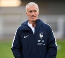 Didier Deschamps, a un paso de renovar con Francia