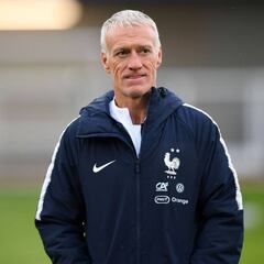 Didier Deschamps, a un paso de renovar con Francia