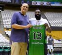 James Harden prepara la temporada en Badalona
