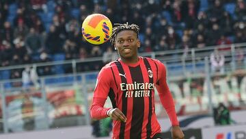 AC Milan&#039;s Portuguese forward Rafael Leao eyes the ball during the Italian Serie A football match between AC Milan and Sampdoria at the Giuseppe-Meazza (San Siro) stadium in Milan on February 13, 2022. (Photo by Andreas SOLARO / AFP)