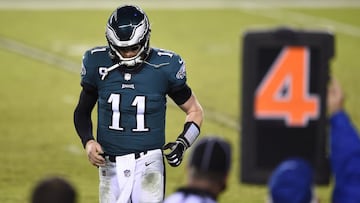 Hace nueve d&iacute;as el entrenador en jefe de Philadelphia respald&oacute; a Wentz; ahora, tras caer ante los Seahawks, inform&oacute; que seguir&aacute; en la titularidad.