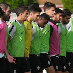 El Sporting quiere volver a ilusionar a su afición