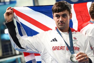 Una de las mayores figuras medi¨¢ticas del salto en plataforma, el brit¨¢nico anuncia que se despide de los trampolines a los 30 a?os y con un palmar¨¦s envidiable. Tom particip¨® en los Juegos Ol¨ªmpicos de Beijing, Londres, R¨ªo, Tokio y Par¨ªs, conquistando un oro (2020), una plata (2024) y tres bronces (2012, 2016 y 2020). Thomas gan¨® cuatro mundiales y cuatro Europeos entre 2008 y 2024.