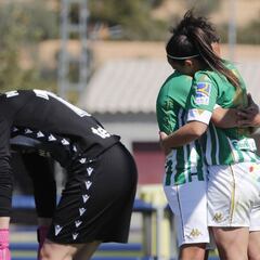 El Levante se atasca ante el Betis y el Depor aprieta la zona baja