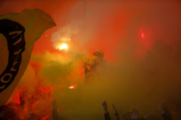 El Borussia Dortmund y el FC Schalke 04 se han enfrentado hoy y el ambiente del Signal Iduna Park siempre impacta.